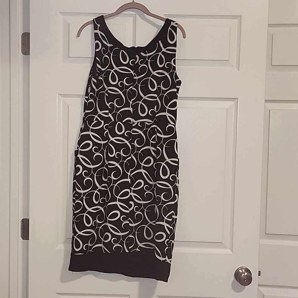 🎉HPx3🎉 London Times Black+White Sleeveless Dress - Picture 4 of 5